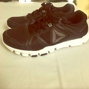 Reebok Running/Cross Trainers Sneakers